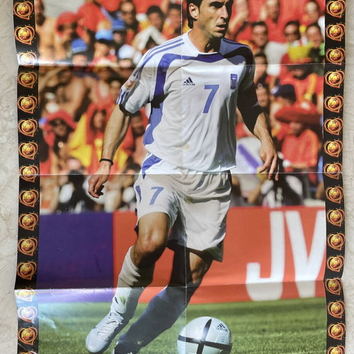 Sporty Jr. July 2004 Magazine like new, Euro 2004 tribute with poster