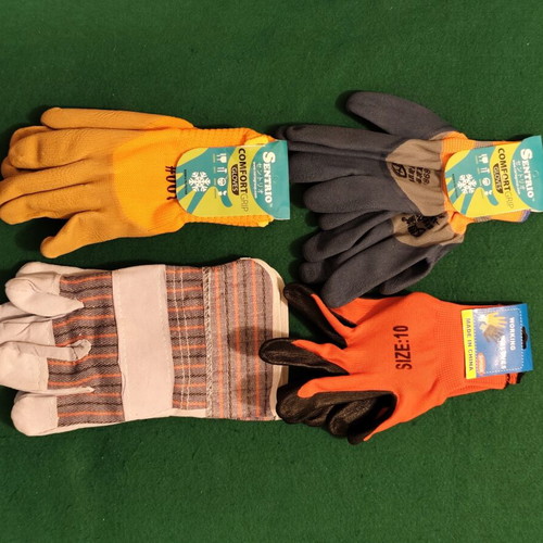 Set of 4 pairs of work and garden gloves, new, Sentrio & Working Gloves