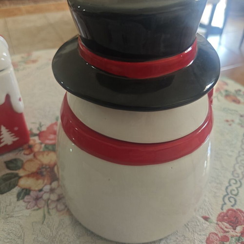 Christmas cookie jar like new