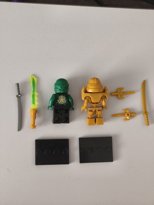 Lego Ninjago Set Airtzitzu Lloyd and Skeleton OG like new