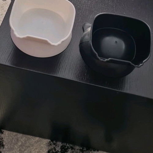 Cat bowls new, set of 2 pieces