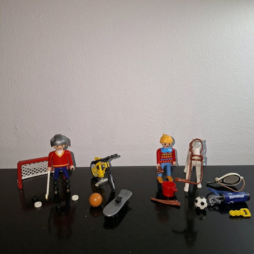 Playmobil 4948 - 4949 multisport 2002 like new, set