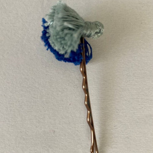 Vintage hairpins set of 5 with handmade colorful tassels new