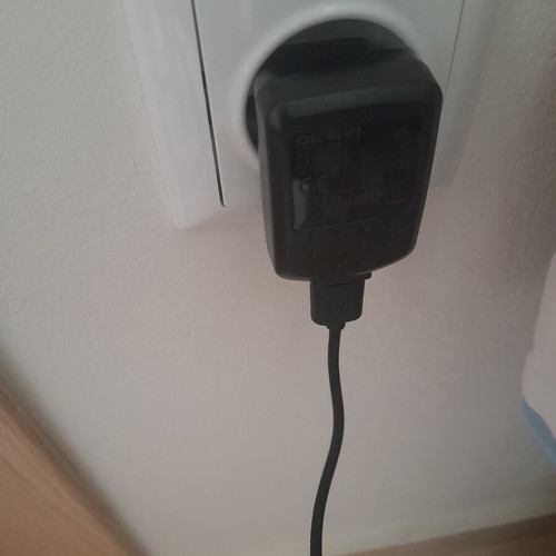 Charger head like new, without USB cable
