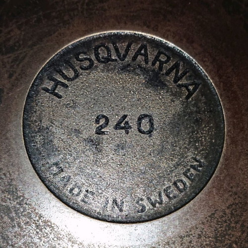Husqvarna 240 cast iron pan like new