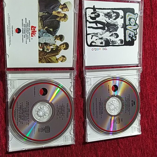 Love 3 CD set like new, classic rock albums 1966-1967