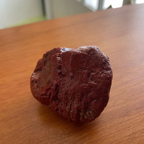 Red jasper new, intense natural piece