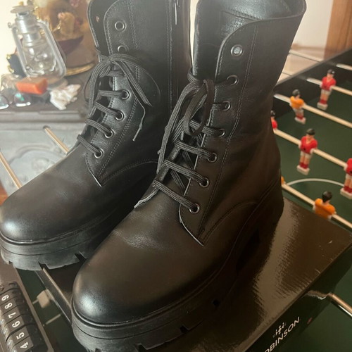 Robinson boots size 41 genuine leather like new, black