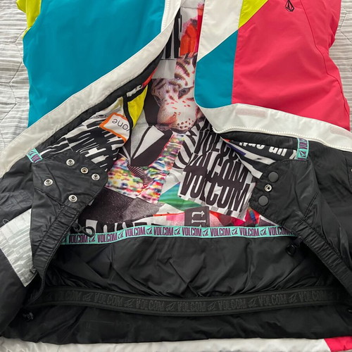 Volcom ski jacket used, size Medium, 8000 Thermonite