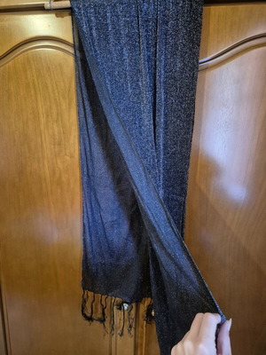 Black-Anthracite Scarf like new with Metallic Shine