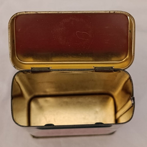 Lucky Strike vintage style metal tobacco box used reproduction