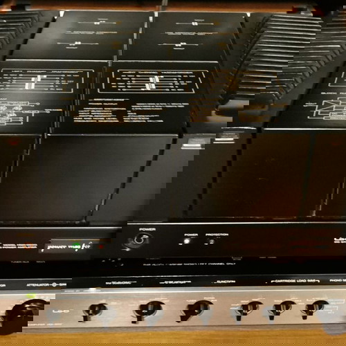 Hitachi HMA-9500 + HCA 9000 комплект предусилвател + крайно усилвател 100v