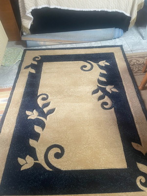 Embossed rug like new, blue with beige 2.09m x 1.53m