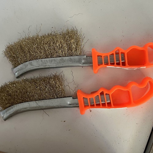 Wire brushes 24cm new, set of 7