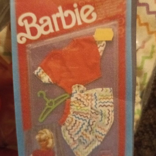 Barbie Easy Living Fashion clothing set used, blouse and skirt