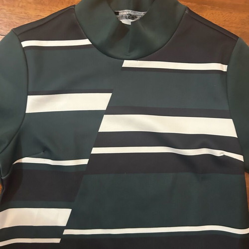 Zara blouse like new with neckline and lycra fabric, size S