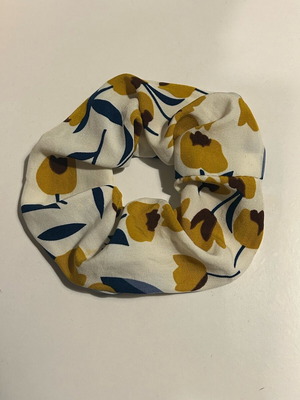 Scrunchie with floral patterns new