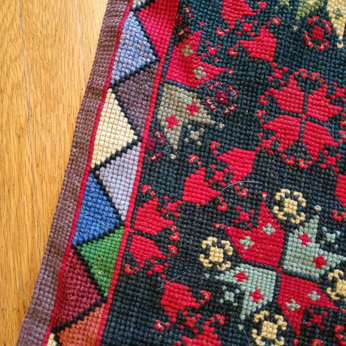 Handmade cross-stitch rug like new 120x330 with lining