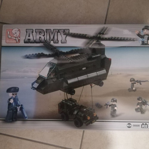 Sluban Army Transport Helicopter new, 370 pieces for ages 6+