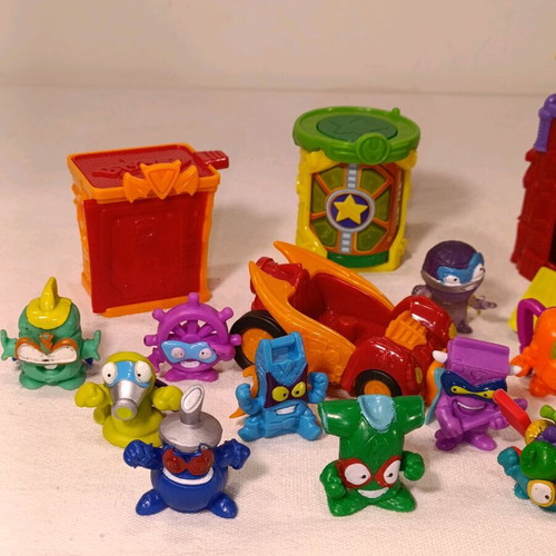 Superzings figures used, all together