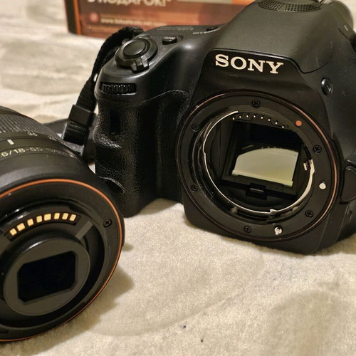 Sony a58 DSLR camera like new with 18-55 and 55-300 lenses