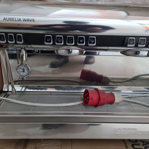 Nuova Simonelli Aurelia Wave 3 Group professional espresso machine new