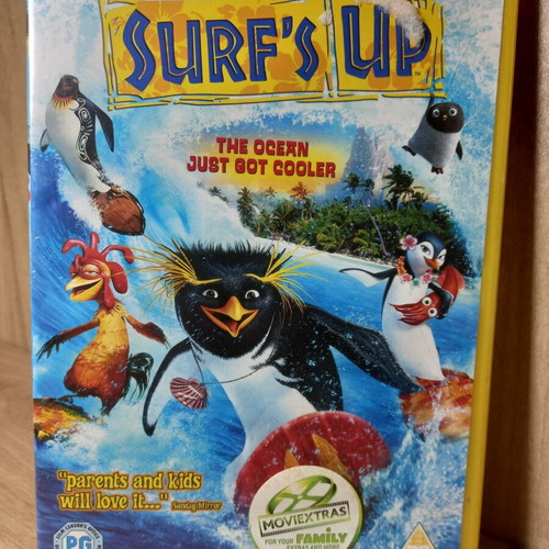 Surf's Up DVD like new with English subtitles