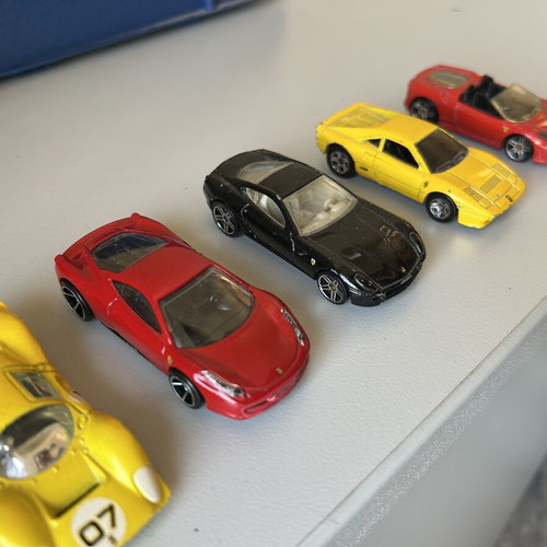 Hot Wheels Ferrari toy cars set