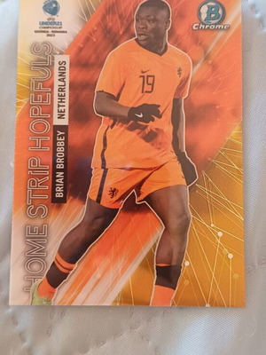 2022-23 Road to Euro U21 Championship Home Strip Hopefuls Gold RC card like new