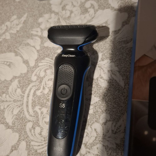 Braun Series 5 men's face shaver like new