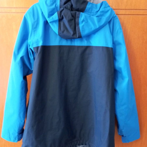North Face jacket kids like new, size large, blue