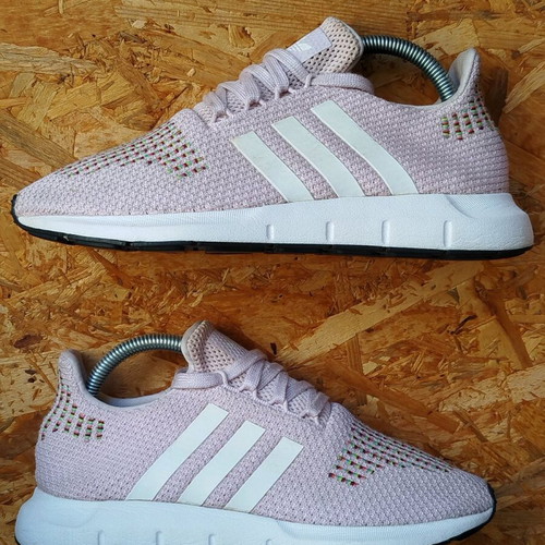 Adidas Swift Run W pink athletic shoes -  19,50 - Vendora.cy