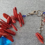 Chunky boho coral necklace with blue beads new