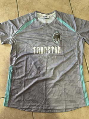 Trapstar Jersey new, grey and blue, large