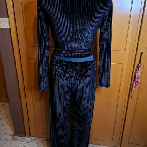 J. mood Italian set 2 pieces new, black, size S-M