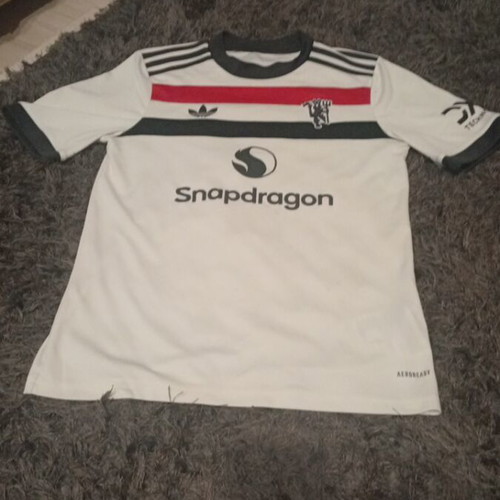 Manchester United shirt like new, authentic 13-14 years 164 cm