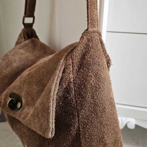 Leather-suede shoulder bag like new, beige and brown