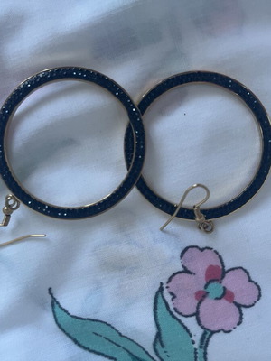 Stainless steel earrings like new