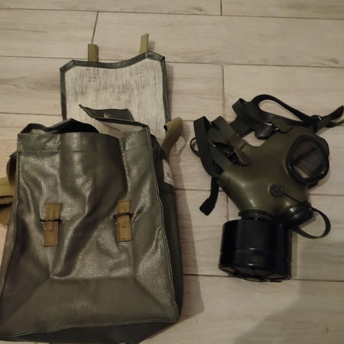 M85 Chemical Warfare Mask Romanian Army new with bag and filter