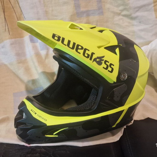 Helmet size Medium like new