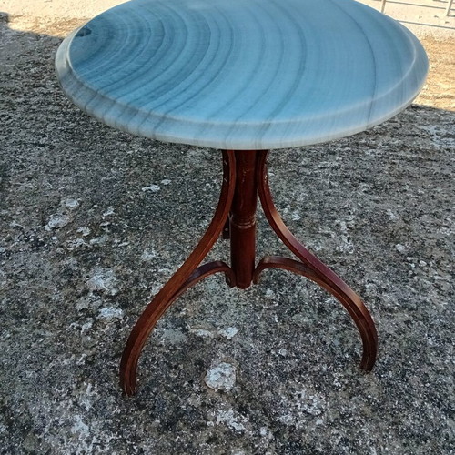 Coffee table used, dimensions 44×44×55