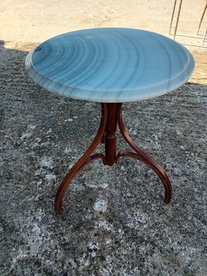 Coffee table used, dimensions 44×44×55