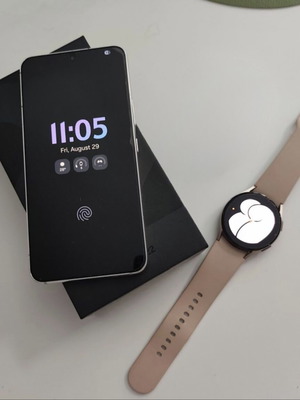 Samsung Galaxy S22 256GB μεταχειρισμένο με Galaxy Watch 4