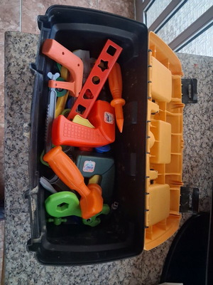 Εργαλειοθήκη παιχνιδιών σαν καινούργια