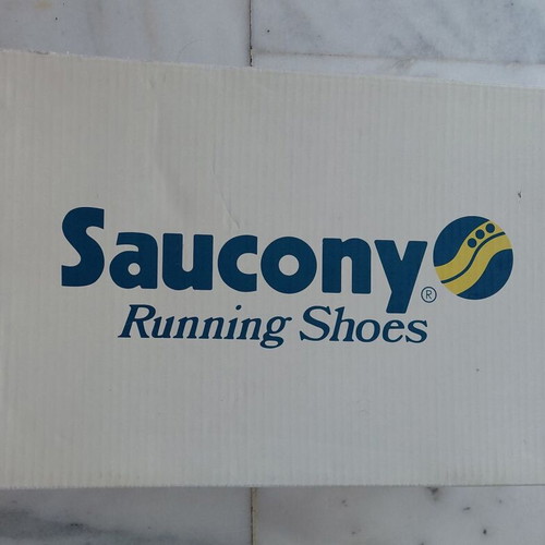 Saucony Jazz Original vintage women's athletic shoes, black, size 40