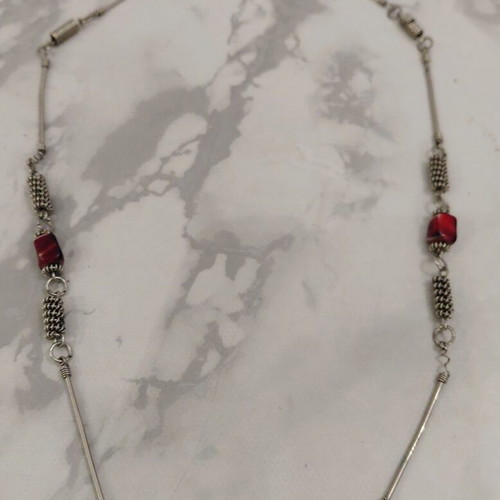 Vintage women's necklace from the 70s, used
