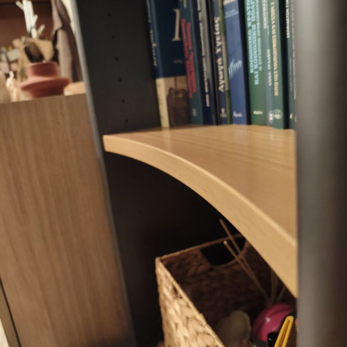 Bookcase like new, broken into 3 pieces for easy transport