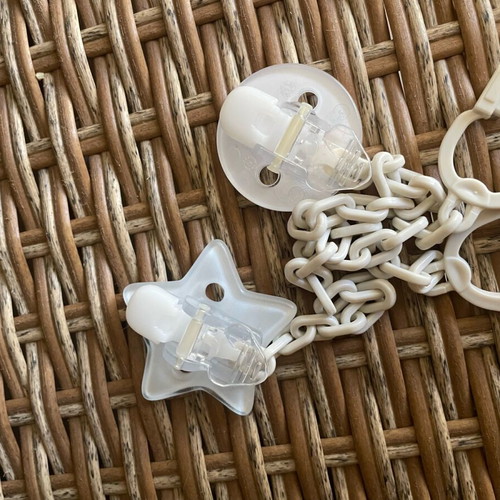 Nuk pacifier clips 2 pcs like new
