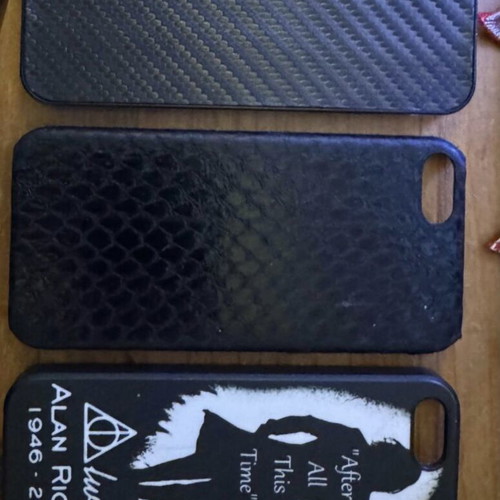 iPhone 5S/SE cases, collectible and themed set of 3