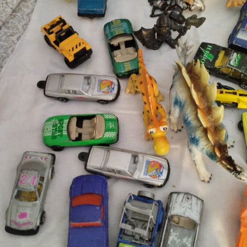 Assorted toys set